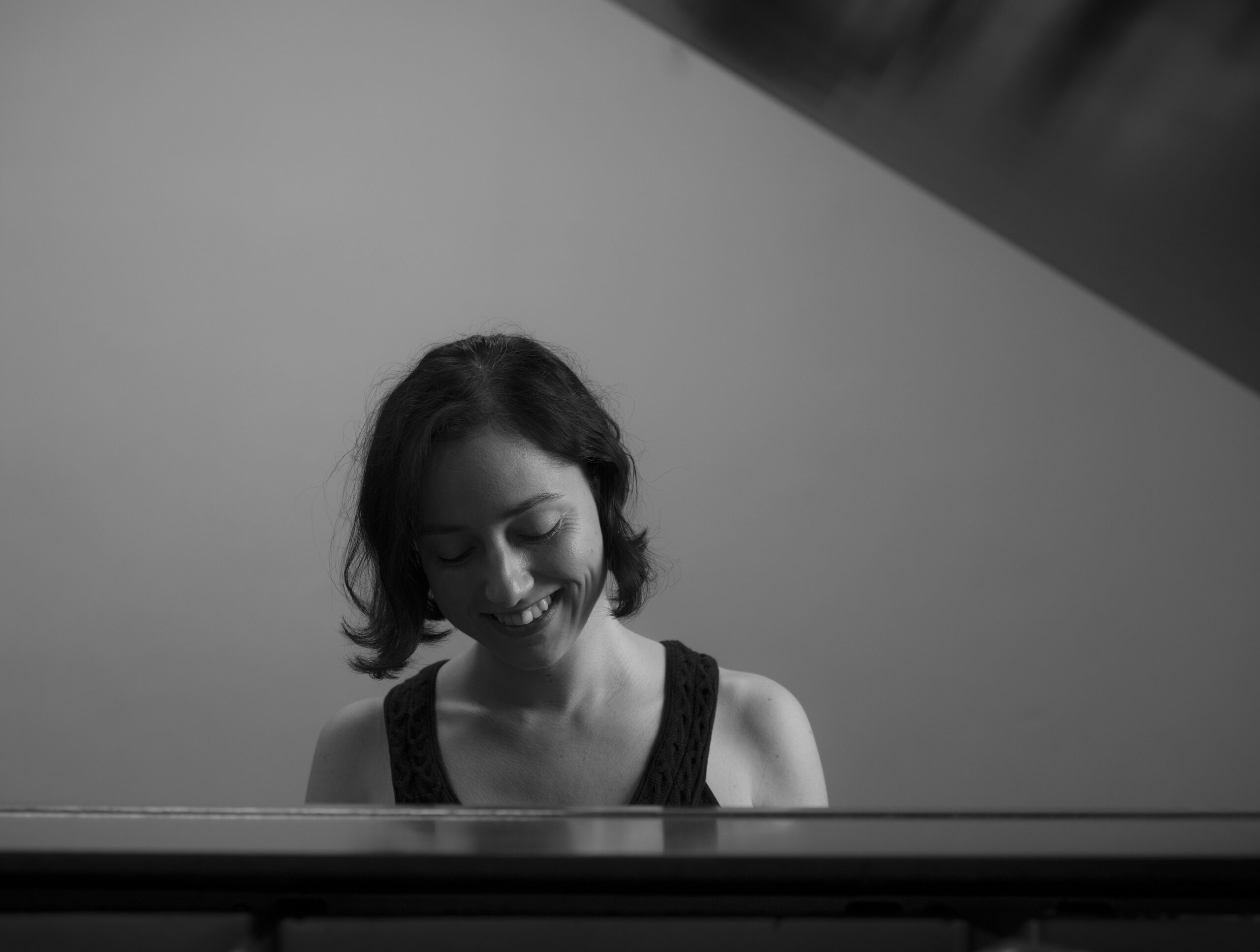 Anna Khanina playing piano